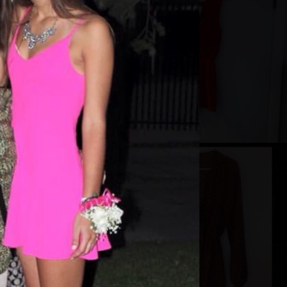 hot pink dress!
